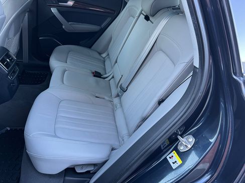 Used 2018 Audi Q5 2.0T Premium Plus w/ Premium Plus Package image 12