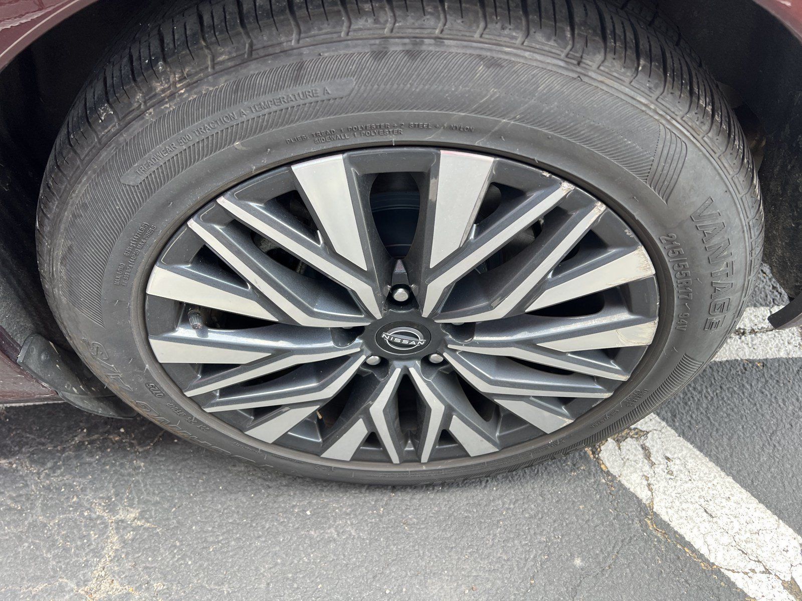Used 2024 Nissan Altima 2.5 SV FWD image 8