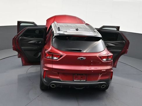 Used 2023 Chevrolet TrailBlazer RS image 32