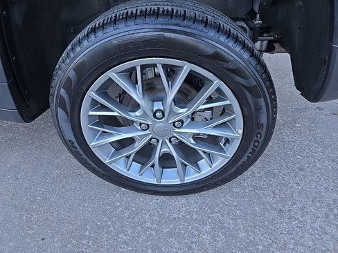 Used 2025 Jeep Grand Cherokee Summit AWD/4WD image 20