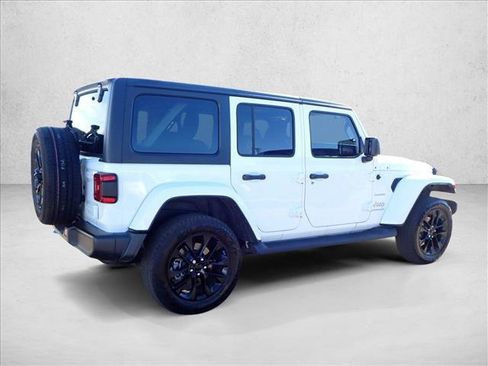 Used 2023 Jeep Wrangler Sahara w/ Cold Weather Group image 4