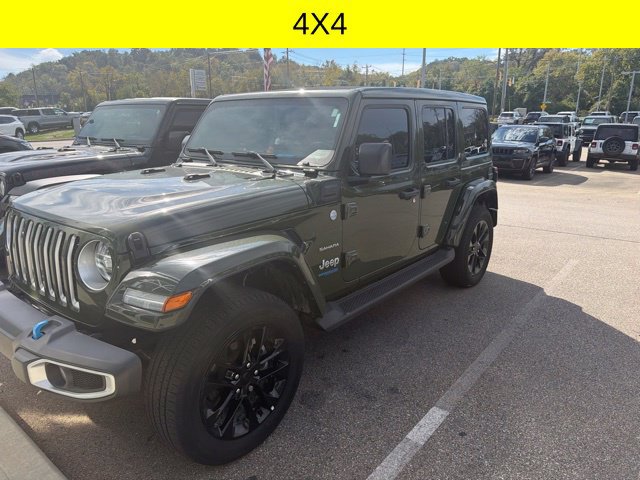 Used 2022 Jeep Wrangler Unlimited Sahara AWD/4WD image 5