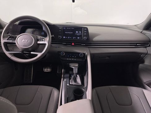 Certified 2025 Hyundai Elantra Sport FWD image 14