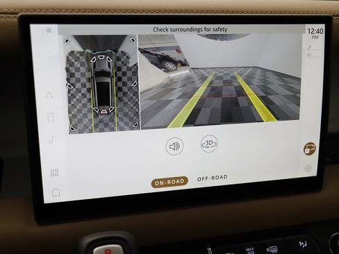 Used 2025 Land Rover Defender 130 S image 12