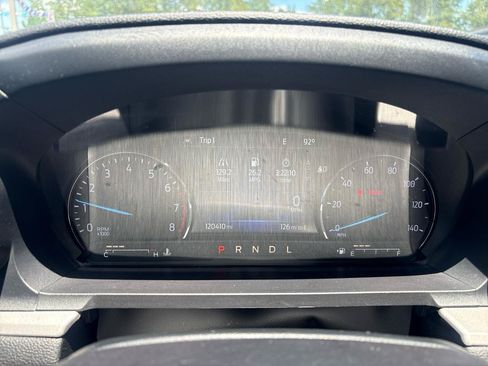 Used 2023 Ford Explorer XLT w/ Equipment Group 202A AWD/4WD image 10