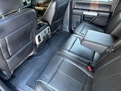Used 2019 Ford F150 Lariat w/ Equipment Group 501A Mid AWD/4WD image 4