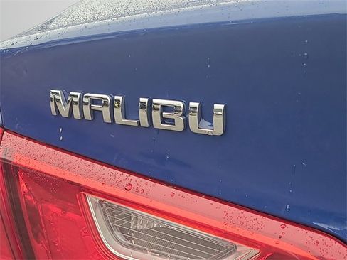 Used 2023 Chevrolet Malibu LT image 9