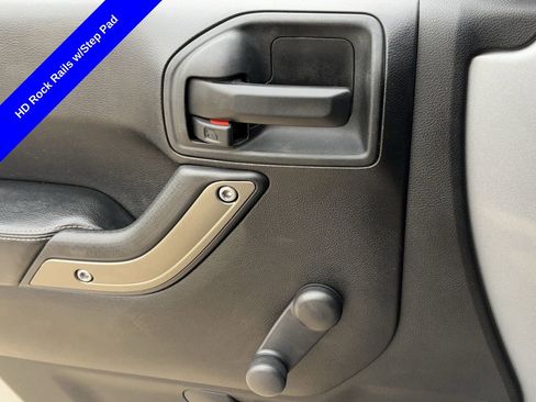 Used 2018 Jeep Wrangler Unlimited Sport image 27