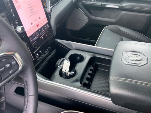 Used 2025 RAM 1500 Laramie w/ Night Edition AWD/4WD image 17
