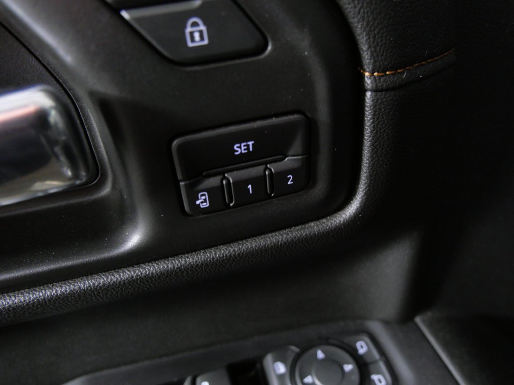 Used 2020 GMC Sierra 1500 AT4 w/ AT4 Premium Package AWD/4WD image 15