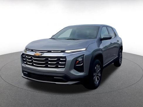 Used 2025 Chevrolet Equinox LT FWD image 7