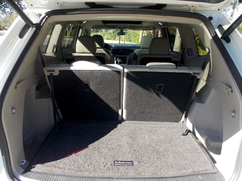 Used 2021 Volkswagen Atlas SE w/ Panoramic Sunroof Package image 13