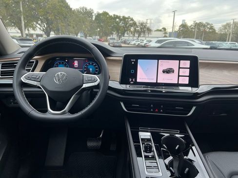 New 2026 Volkswagen Atlas SE FWD image 49