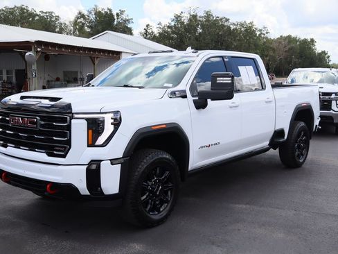 Certified 2025 GMC Sierra 2500 AT4 w/ AT4 Premium Plus Package AWD/4WD image 5