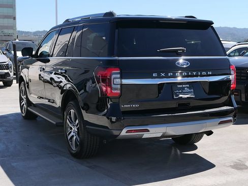 Used 2024 Ford Expedition Limited RWD image 4