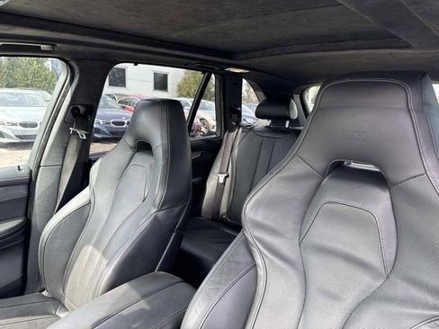 Used 2018 BMW X5 M image 34
