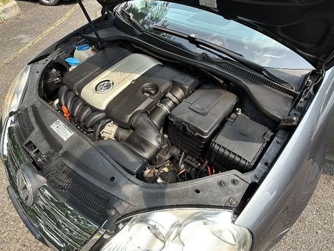 Used 2009 Volkswagen Jetta SE FWD image 33