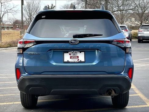 Certified 2025 Subaru Forester Premium image 3