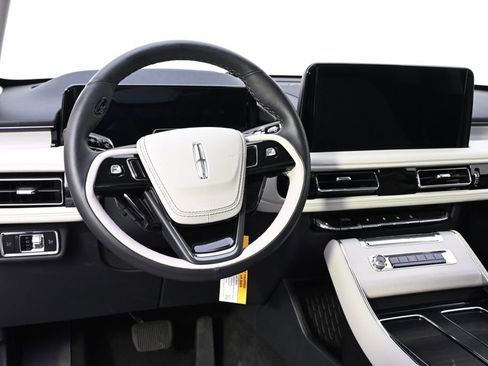 New 2026 Lincoln Aviator Reserve w/ Jet Appearance Package AWD/4WD image 12