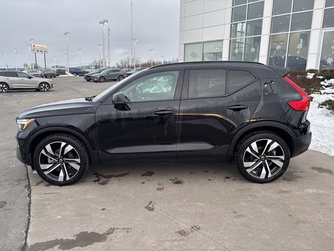 Certified 2023 Volvo XC40 B5 Plus w/ Driver Assist Package image 9