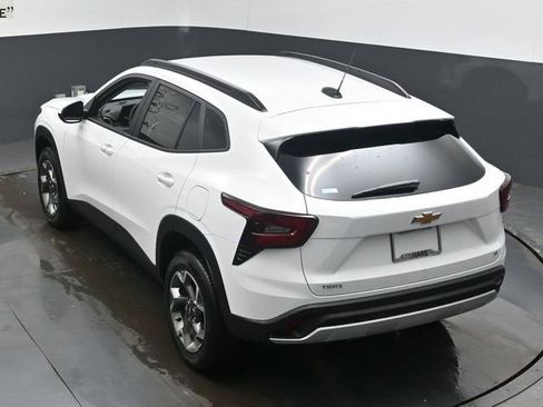 New 2026 Chevrolet Trax LT w/ Driver Confidence Package image 19