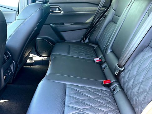 New 2026 Nissan Rogue Platinum w/ Platinum Premium Package AWD/4WD image 16