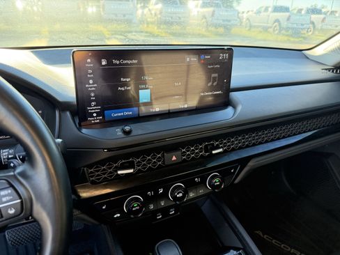 Used 2023 Honda Accord EX-L image 19