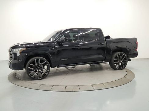 Used 2023 Toyota Tundra Platinum image 4