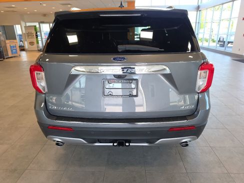 Used 2024 Ford Explorer Limited w/ Limited Technology Package AWD/4WD image 9