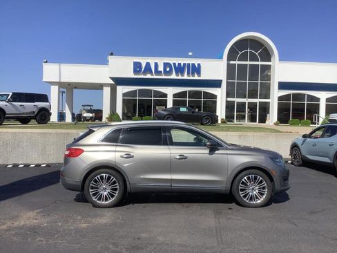 Used 2016 Lincoln MKX Reserve image 8