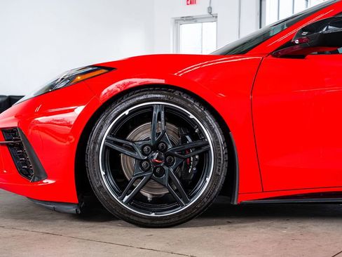 Used 2024 Chevrolet Corvette Stingray Coupe w/ Z51 Performance Package image 9