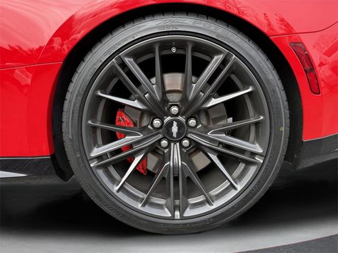 Used 2019 Chevrolet Camaro ZL1 w/ LPO, ZL1 Protection Package image 9