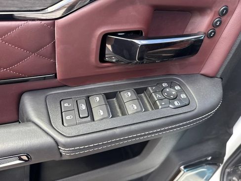 New 2026 RAM 2500 Limited AWD/4WD image 18