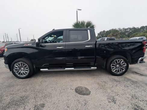 Used 2023 Chevrolet Silverado 1500 LTZ w/ Z71 Off-Road Package image 8