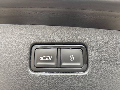 Used 2023 Genesis GV70 2.5T w/ Select Package image 32