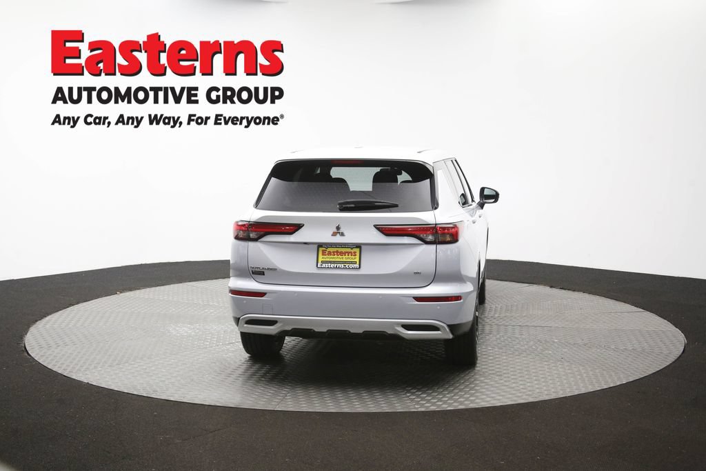Used 2024 Mitsubishi Outlander SE AWD/4WD image 38
