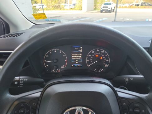 Certified 2023 Toyota Corolla LE image 19