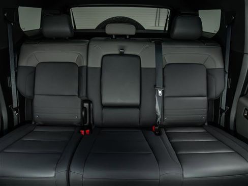 Used 2024 GMC Hummer EV 2X image 15