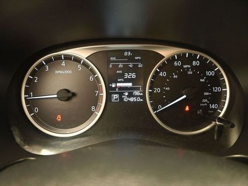 Used 2020 Nissan Kicks S image 6