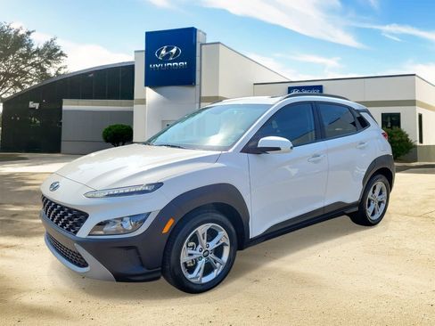Certified 2023 Hyundai Kona SEL w/ Convenience Package FWD image 2