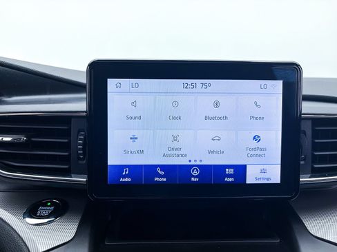 Used 2020 Ford Explorer XLT w/ Equipment Group 202A AWD/4WD image 19