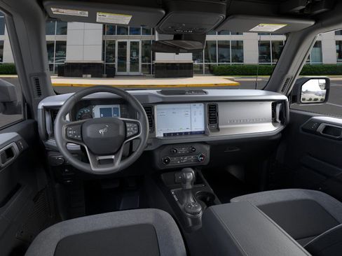 New 2025 Ford Bronco 4-Door image 9