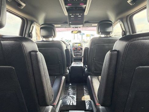 Used 2017 Dodge Grand Caravan GT image 35