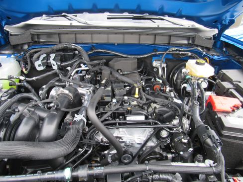 Used 2024 Ford Bronco Black Diamond w/ Sasquatch Package image 36