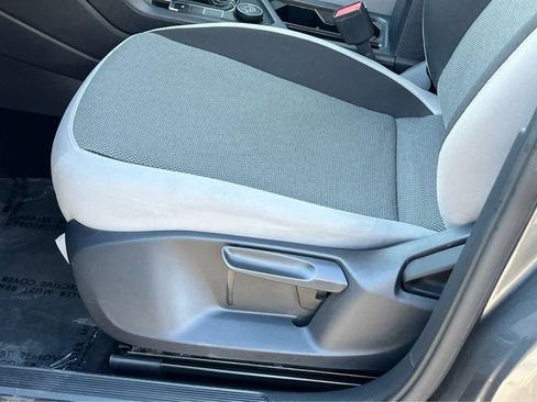 Used 2022 Volkswagen Taos S image 28