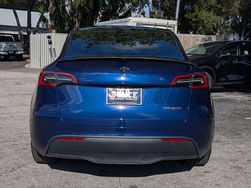 Used 2021 Tesla Model Y Performance image 7