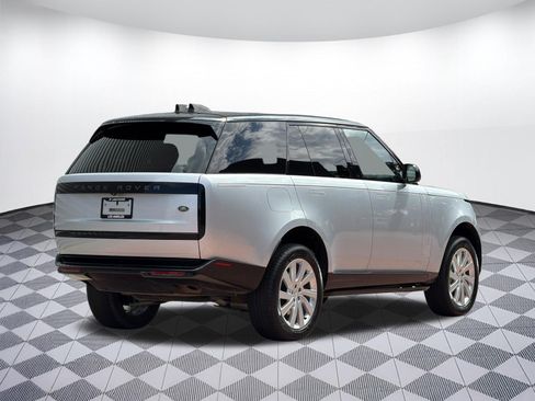 Used 2023 Land Rover Range Rover SE AWD/4WD image 8