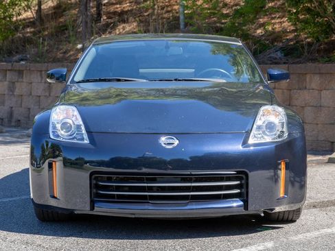 Used 2007 Nissan 350Z Coupe RWD image 2