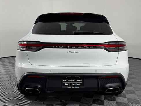 New 2026 Porsche Macan image 10
