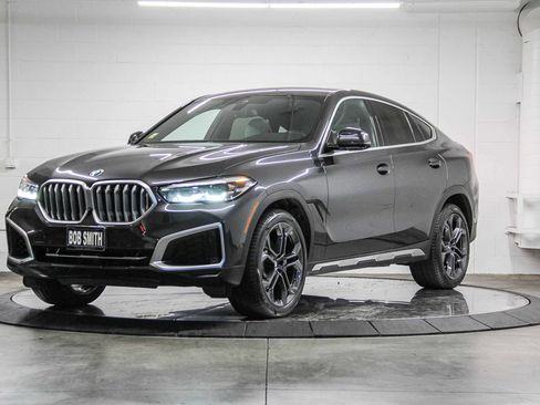 Certified 2023 BMW X6 xDrive40i w/ Premium Package image 3